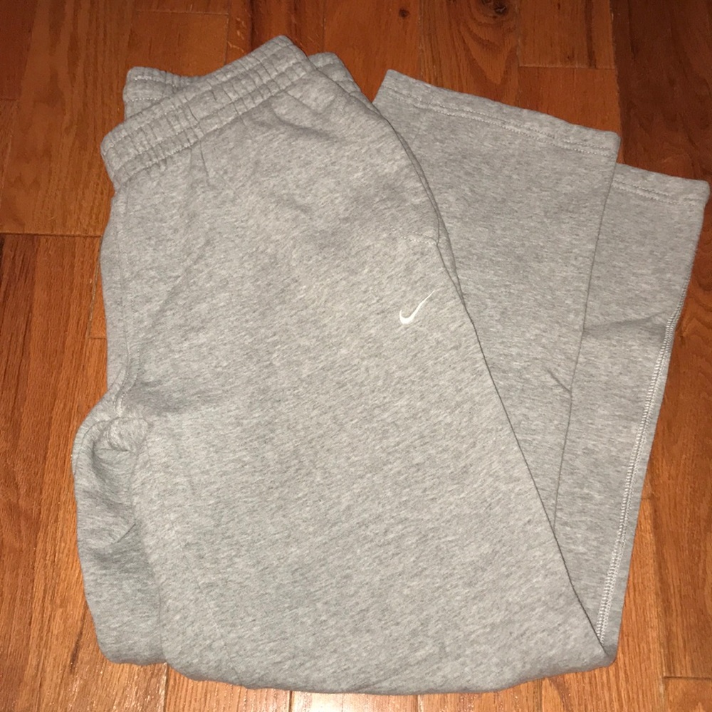 Nike men’s sweatpants